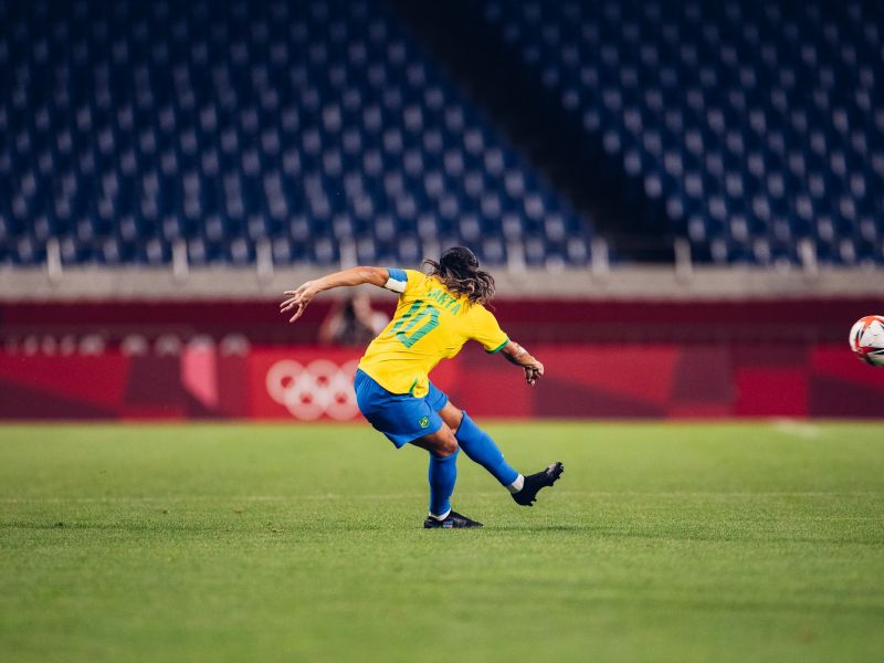 Imagem de Nos pênaltis, Brasil é eliminado e fica sem medalha no futebol feminino