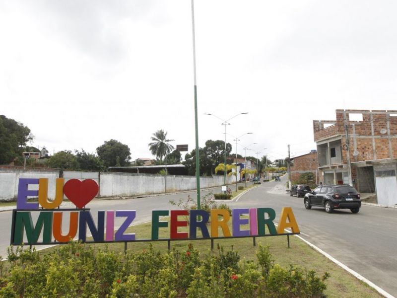 Imagem de Rui Costa entrega sistema de abastecimento de água e anuncia novas ações em Muniz Ferreira