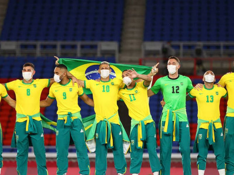 Imagem de Olimpíadas 2020: Após embate entre COB e CBF, Daniel Alves sai em defesa da seleção