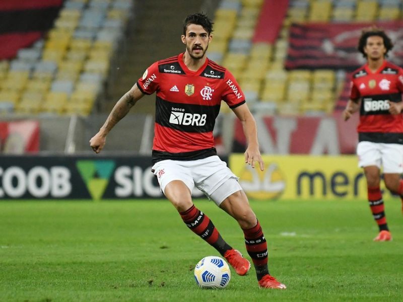 Imagem de Mais um jogador do Flamengo testa positivo para Covid-19