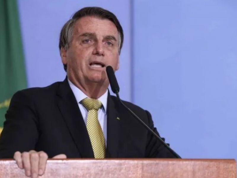 Imagem de Bolsonaro aprova LDO e veta fundo eleitoral de R$ 5,7 bilhões