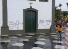 Imagem de Vândalos agem na antiga Igreja da Senhora de Sant’Ana no Rio Vermelho