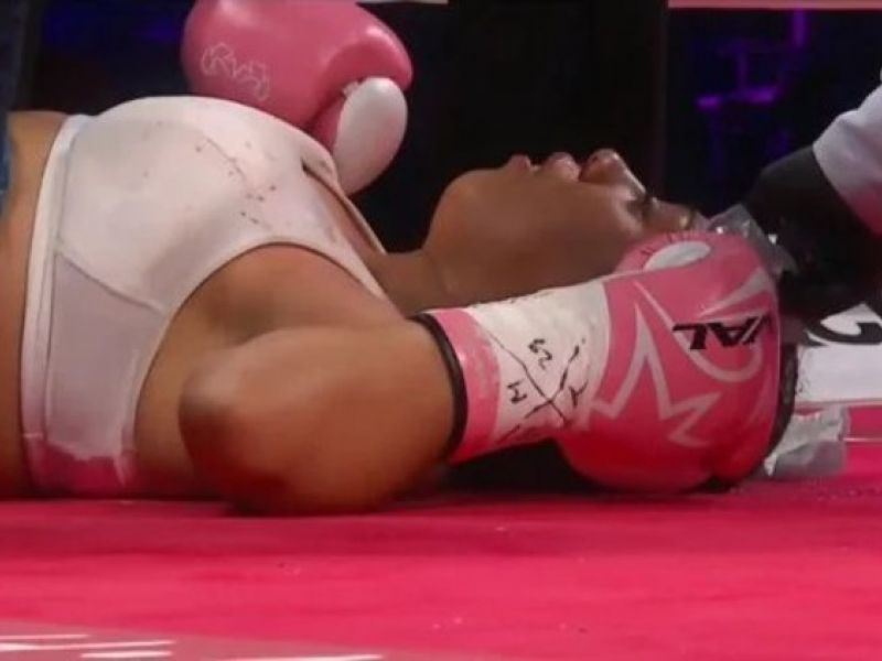 Imagem de Boxeadora morre após ser nocauteada em luta