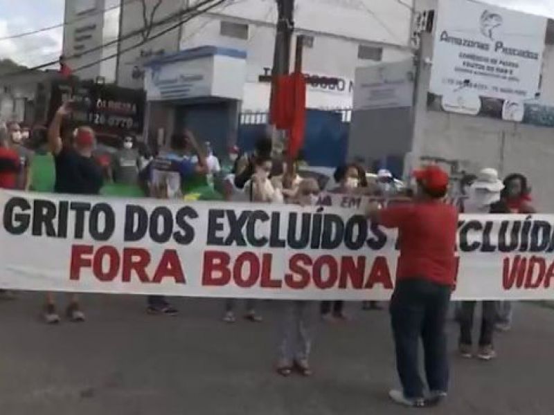 Imagem de Manifestantes fazem ato contra Bolsonaro em Feira de Santana