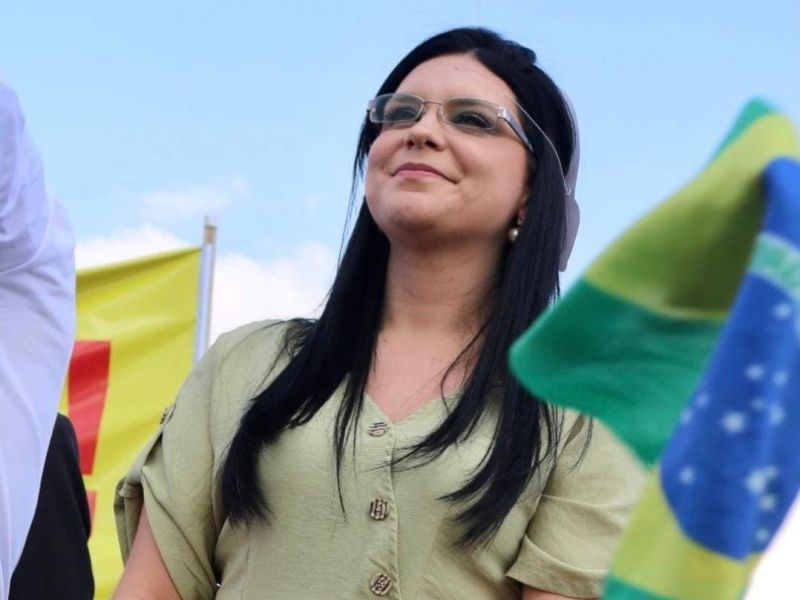 Imagem de “Bolsonaro arregou”, afirma deputada após carta divulgada nesta quinta (9)