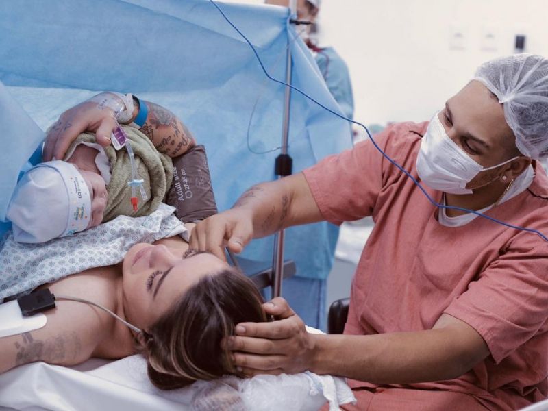 Imagem de Nasce filha de Cynthia Luz e Froid