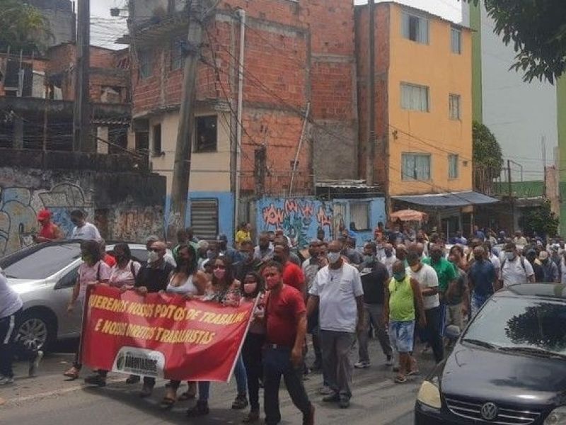 Imagem de Rodoviários realizam protesto contra demora no processo de venda dos imóveis da CSN