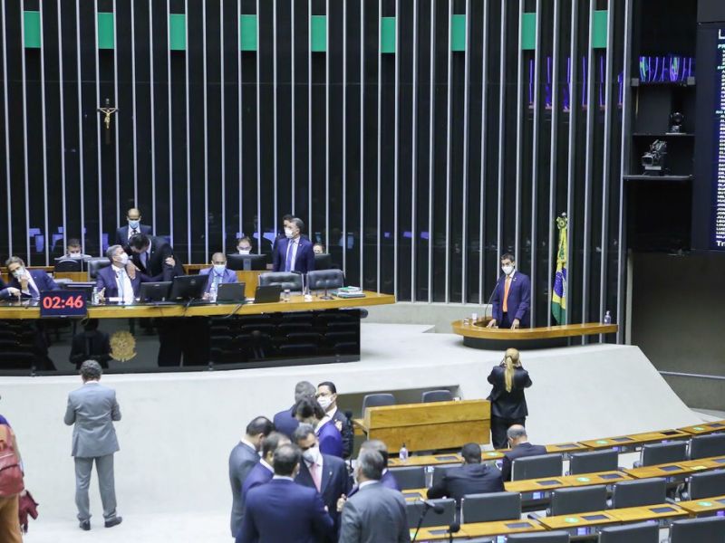Imagem de Maioria dos baianos vota a favor de PEC dos Precatórios; confira lista 