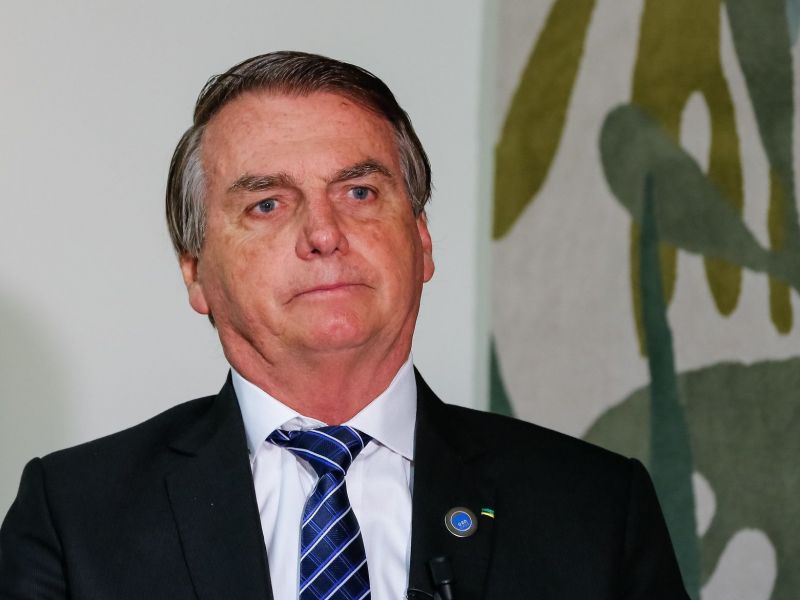 Imagem de Bolsonaro vai nomear 75 desembargadores em seis tribunais regionais federais 