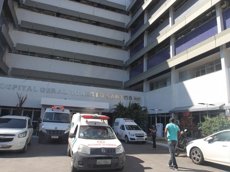 Imagem de   Surto de Covid-19 no Hospital Roberto Santos provoca transferência de pacientes da emergência 
