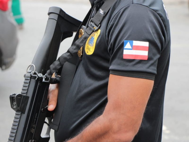 Imagem de Suspeitos de estelionato com Pix são presos pela Coorpin de Serrinha