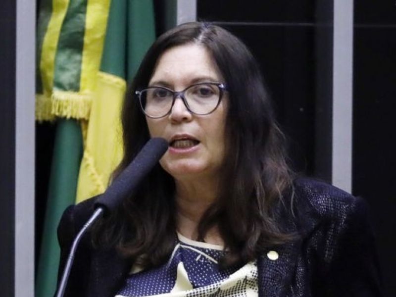 Imagem de Bia Kicis rebate Fux sobre PEC da Bengala: 'Só viola agora?'