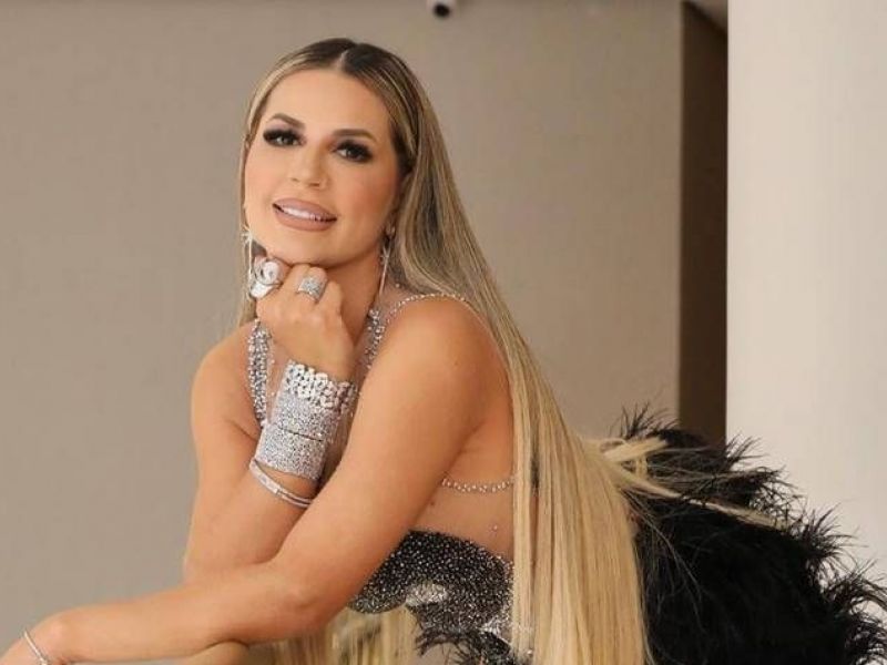 Imagem de 'Exquece'! Justiça bloqueia contas bancárias de Deolane Bezerra