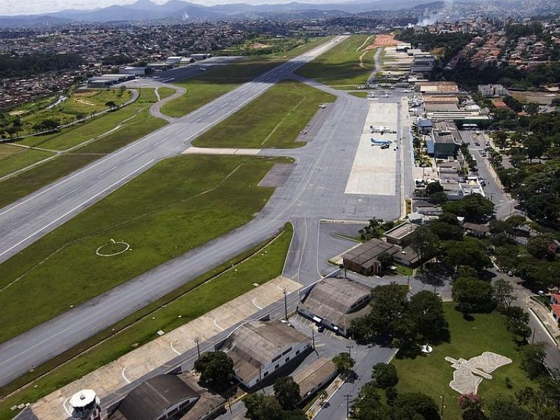 Imagem de Trabalhadores do setor aéreo cancelam greve programada para dia 29