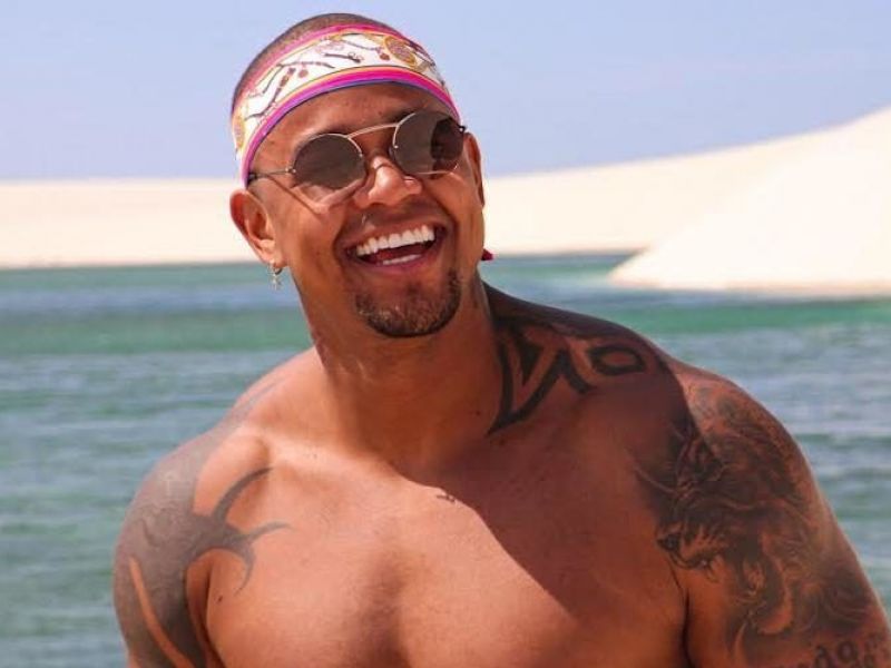 Imagem de O Gigante acordou: Léo Santana questiona 35 mil pessoas em estádio