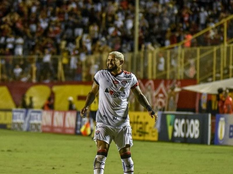 Imagem de Vitória perde para o Vila e é rebaixado para a Série C