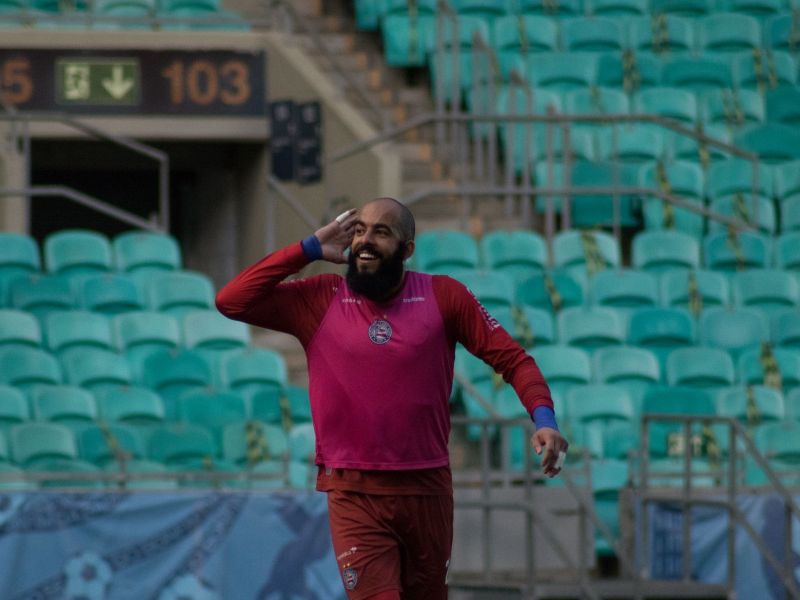 Imagem de Bahia enfrenta Atlético-GO com oito pendurados