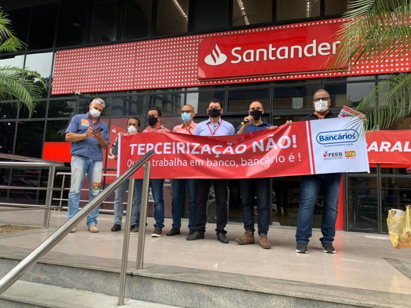 Imagem de Sindicato dos Bancários paralisa Santander da Av. Tancredo Neves