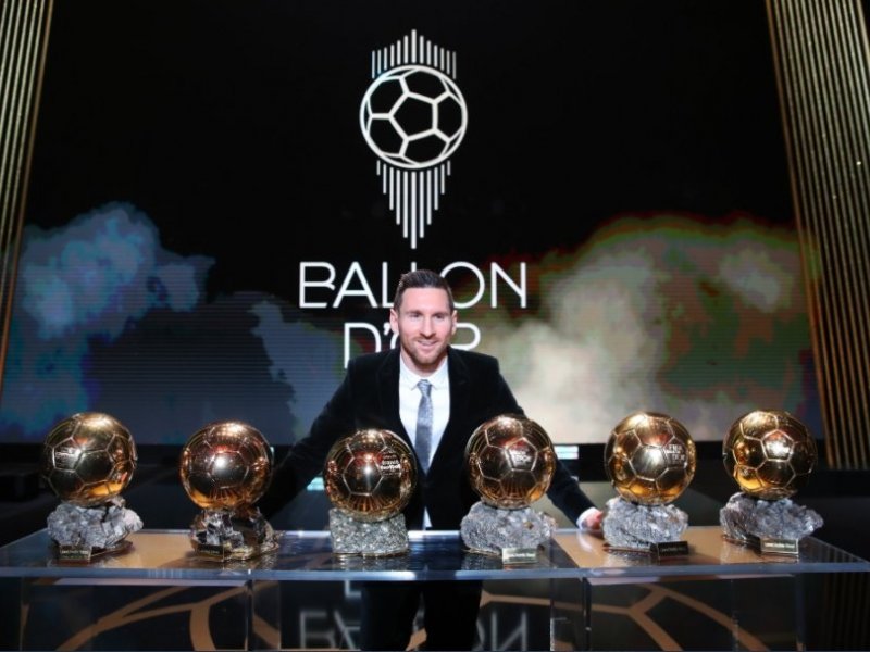 Imagem de Messi bate próprio recorde e ganha 7ª Bola de Ouro como melhor jogador