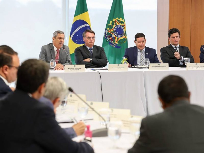 Imagem de Reunião interministerial avalia nova restrição de fronteira no Brasil nesta terça
