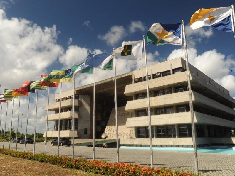 Imagem de AL-BA aprova revisão do PPA e alteração do regime de trabalho de policiais civis