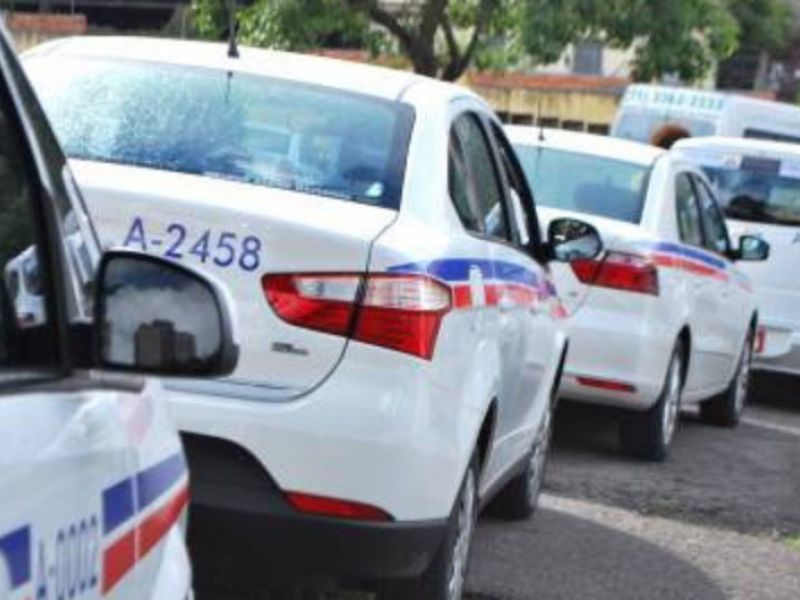 Imagem de Taxistas podem cobrar bandeira 2 a partir desta quarta (1º) em Salvador