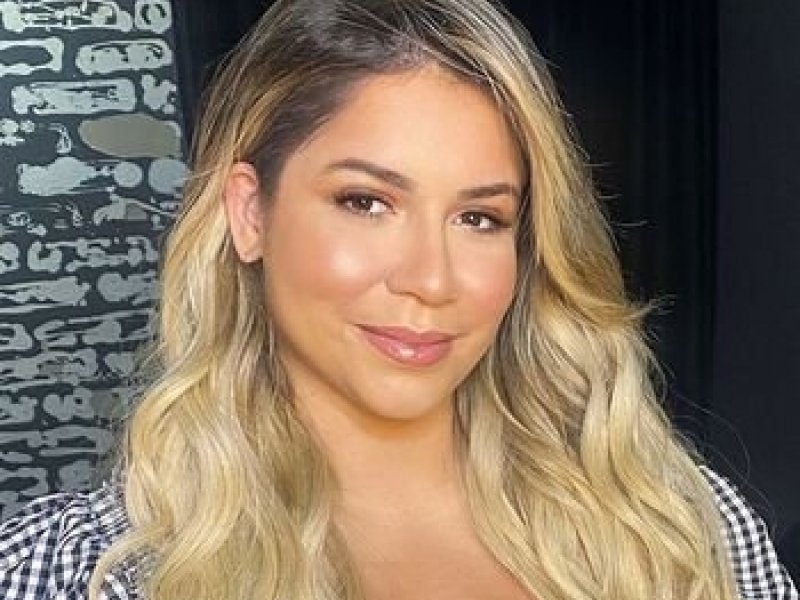 Imagem de Lei Marília Mendonça é aprovada em comissão e obriga sinalização de torres de energia