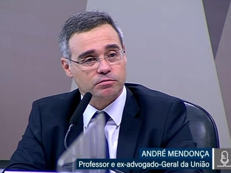 Imagem de CCJ do Senado aprova a indicação de André Mendonça ao STF