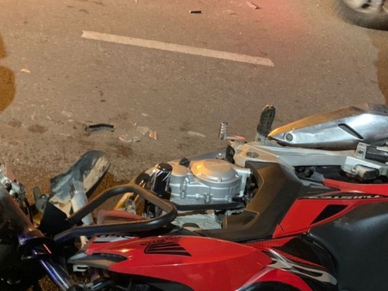 Imagem de  Colisão entre motos deixa homem morto em Pau da Lima