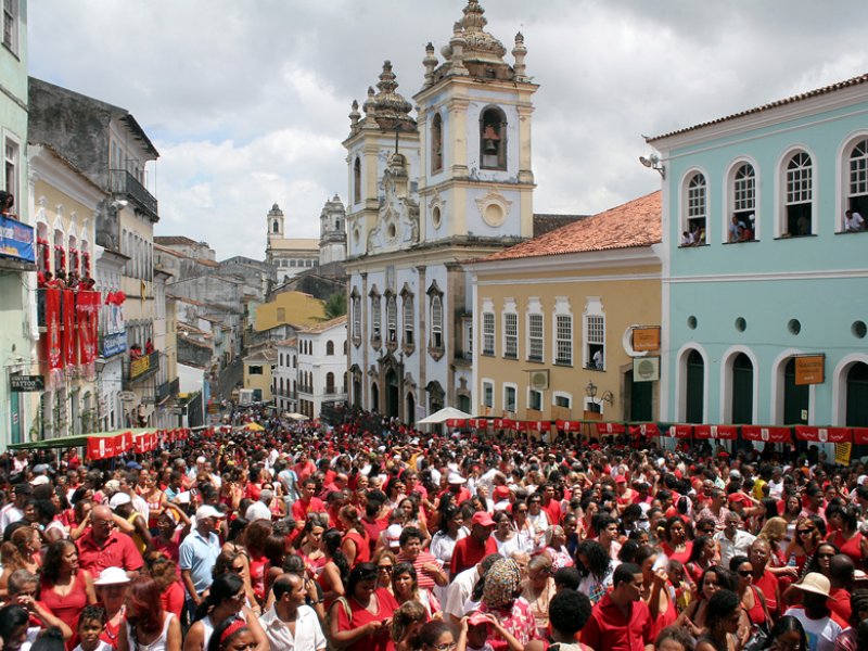 Imagem de  Celebração a Santa Bárbara: calendário de Festas Populares da Bahia começa neste sábado (4)