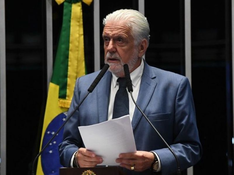 Imagem de Wagner diz que voto a favor da PEC dos Precatórios é para viabilizar o Auxilio Brasil