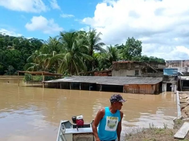 Imagem de Chuva desabriga mais de 100 famílias em diversas cidades do interior da Bahia