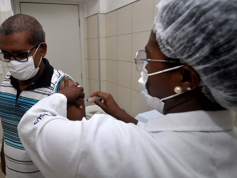 Imagem de Mais de 23 mil pessoas se vacinaram contra gripe nesta sexta em Salvador