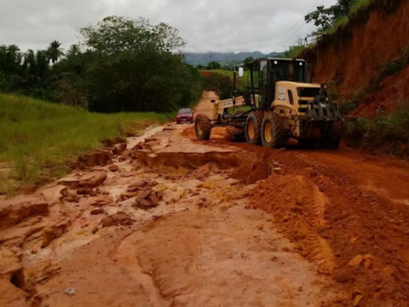 Imagem de Recuperação de acessos a comunidades rurais atingidas pelas enchentes garante mobilidade para agricultores