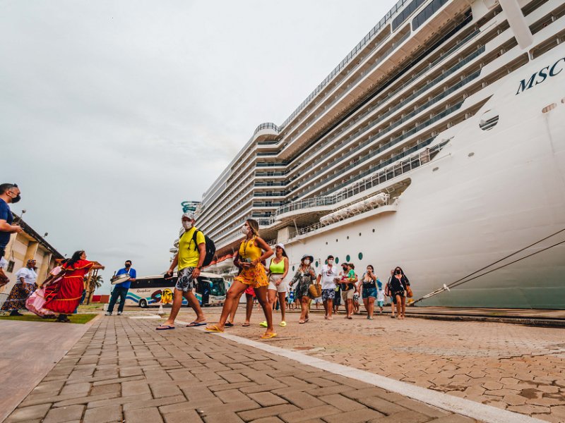 Imagem de Anvisa monitora dois navios após aumento de casos de covid-19 a bordo