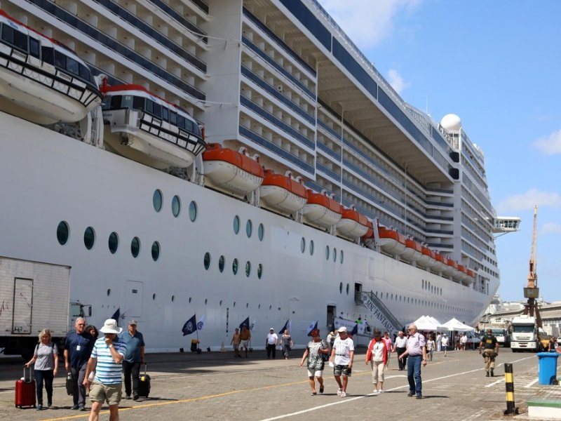 Imagem de Após solicitação da Sesab, Anvisa suspende navios de cruzeiro no litoral baiano