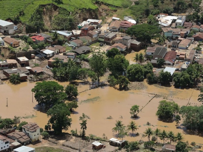 Imagem de Chuvas na Bahia: Sobe para 815 mil o número de atingidos