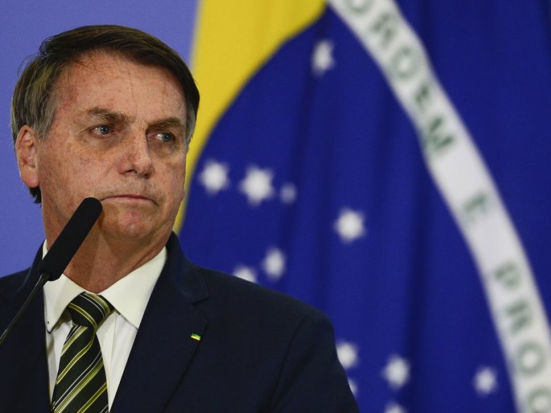 Imagem de Bolsonaro defende autoteste de Covid-19