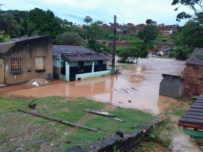Imagem de Governo da Bahia firma convênio para construção de moradias nesta segunda (16)