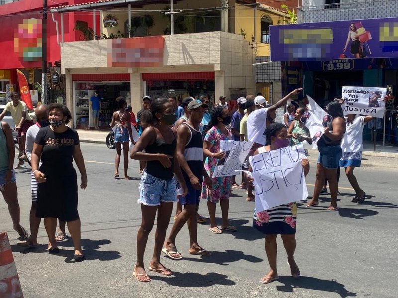 Imagem de Manifestantes cobram respostas sobre morte de jovem em São Caetano