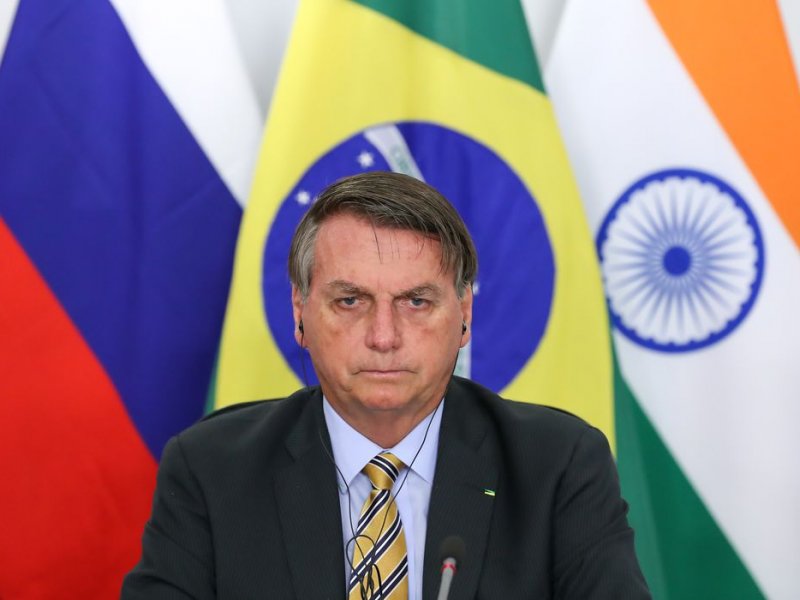 Imagem de Bolsonaro diz que “roubalheira dentro da Petrobras” é responsável pela alta dos combustíveis