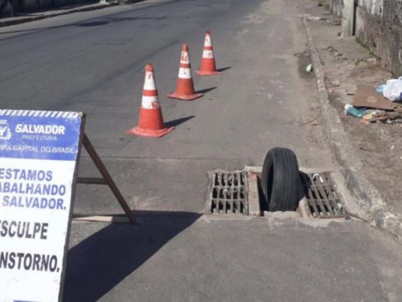 Imagem de Furtos de grelhas e tampas de ferro em Salvador causa prejuízo de R$ 100 mil