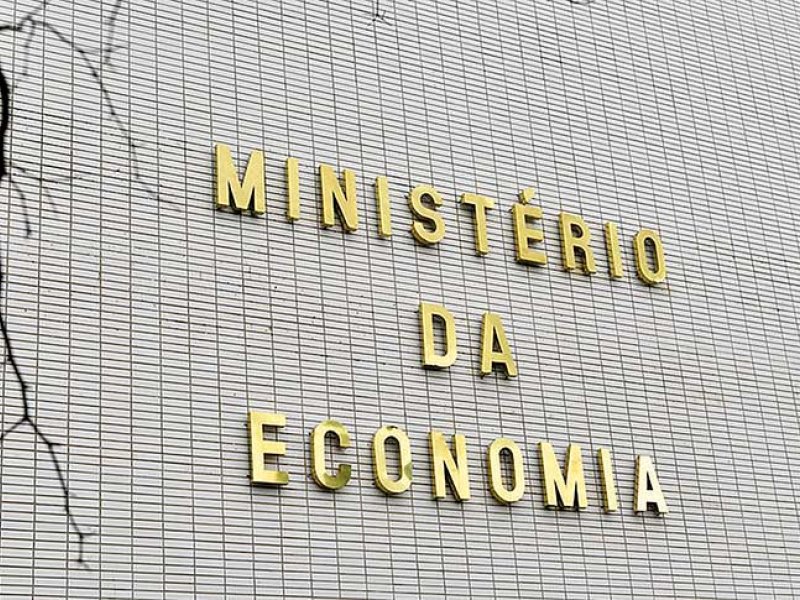 Imagem de Dois secretários e um diretor deixam cargos no Ministério da Economia