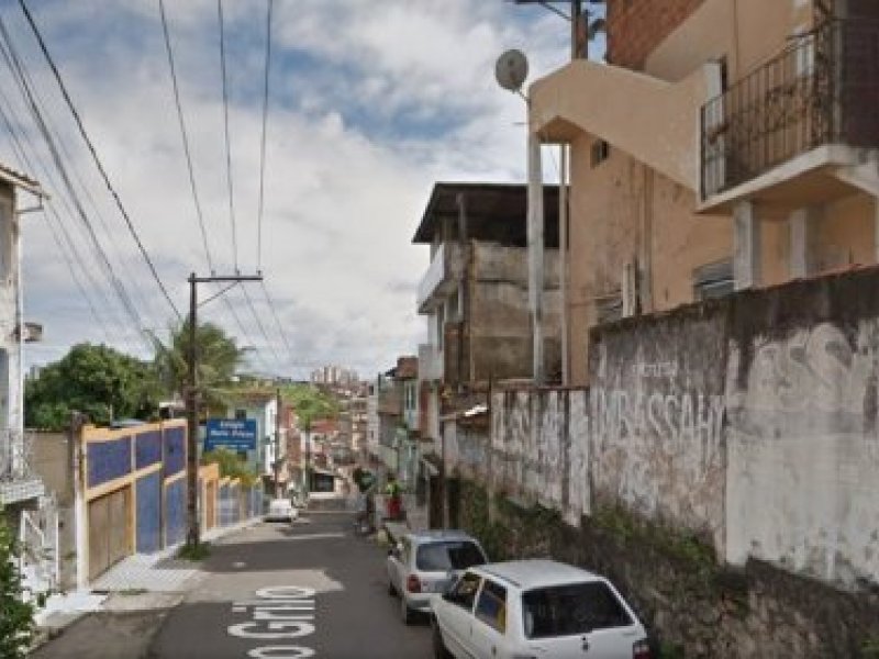 Imagem de Homem é morto a tiros enquanto atravessava rua em Pernambués