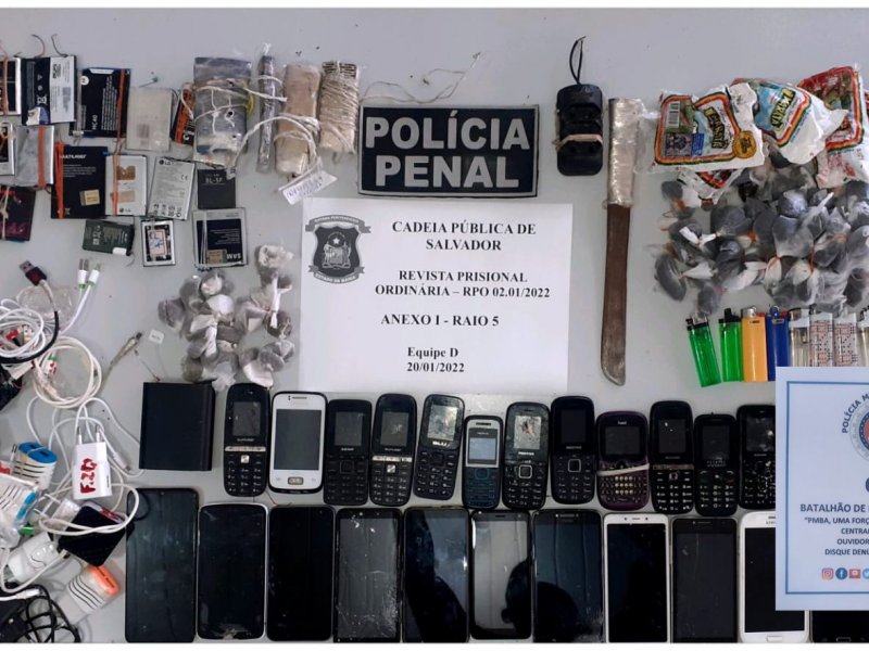 Imagem de BG e PM apreendem 24 celulares durante revista na Cadeia Pública de Salvador