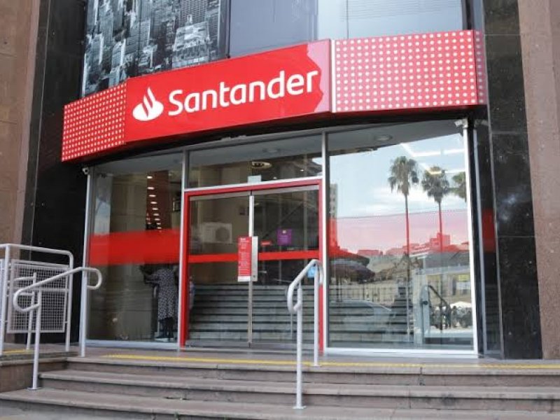 Imagem de Sindicato vence ação contra o Santander e agências não funcionarão nos sábados