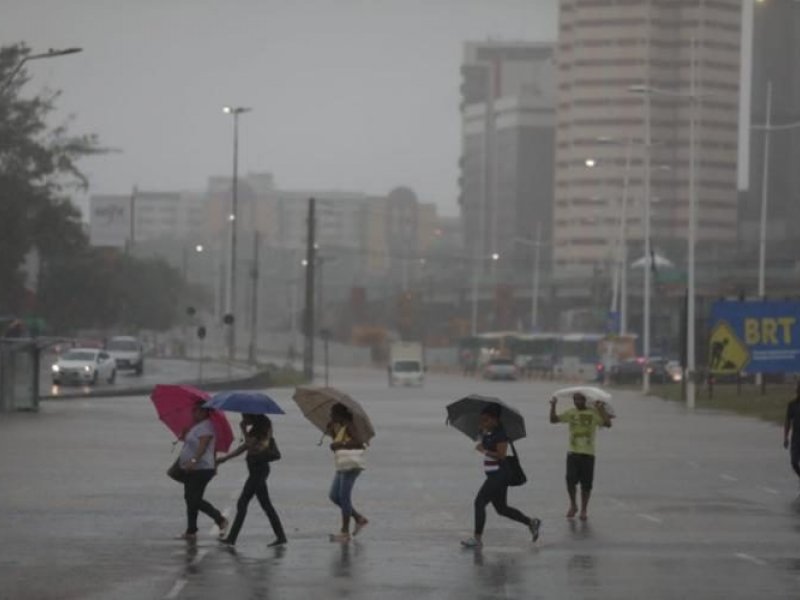 Imagem de Semana será de chuva em Salvador; temporais são registrados nesse domingo