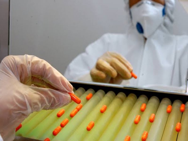 Imagem de Laboratórios apostam em medicamentos antivirais para mudar rumo da pandemia