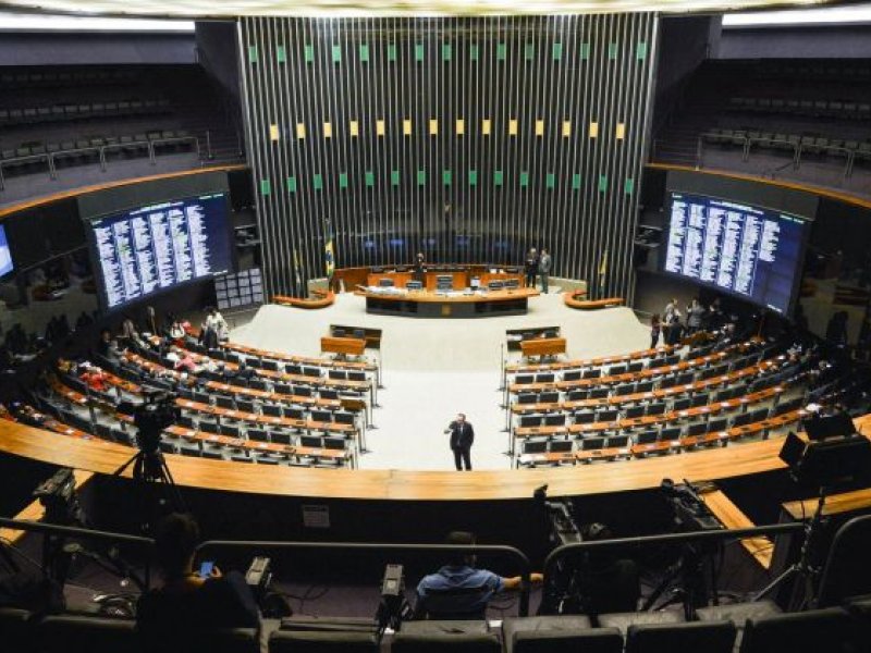 Imagem de Câmara vai gastar R$ 798 mil para reformar móveis de apartamentos de deputados