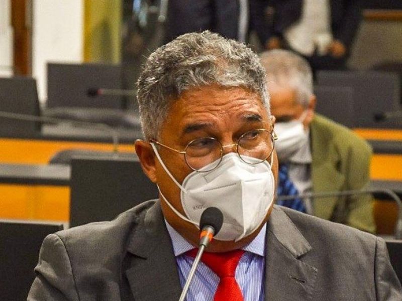 Imagem de Líder do Governo na Alba lamenta ausência da oposição na reabertura do Legislativo